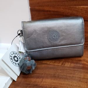 pixi wallet kipling